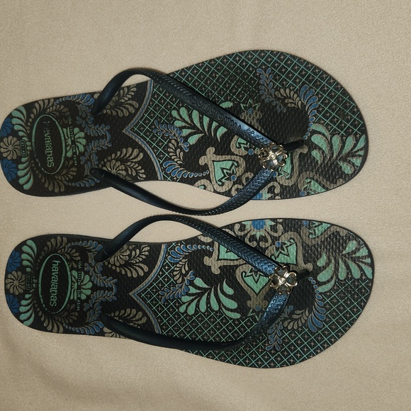 Havaianas Blue and Green Women's Flip Flops - Picture 1 of 5